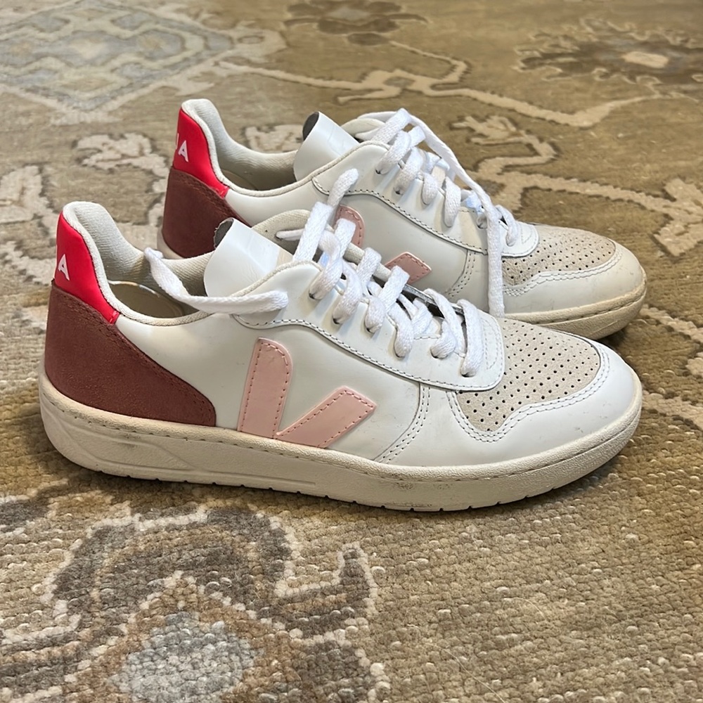Veja sneakers
